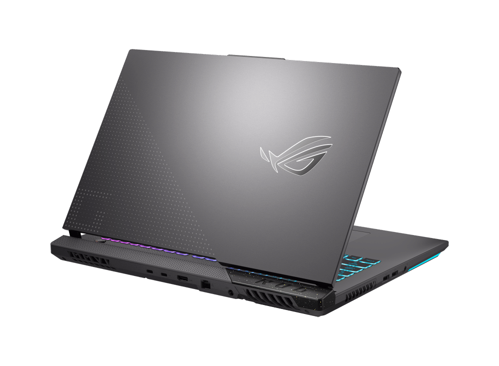 ASUS ROG Strix G17: Port Layout and Accessibility